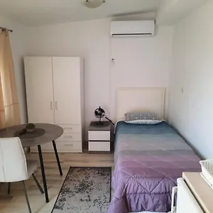 studio-verunica.hotelinzadar.com/